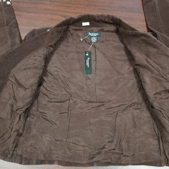 Blazer - Picture 5 of 7